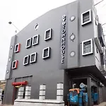 Townhouse Hotel Mannat International